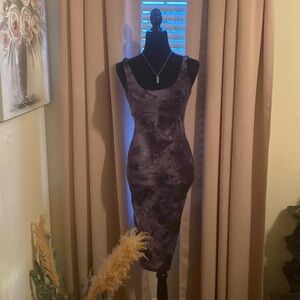 Fashion Nova size small blue tie dye bodycon midi dress